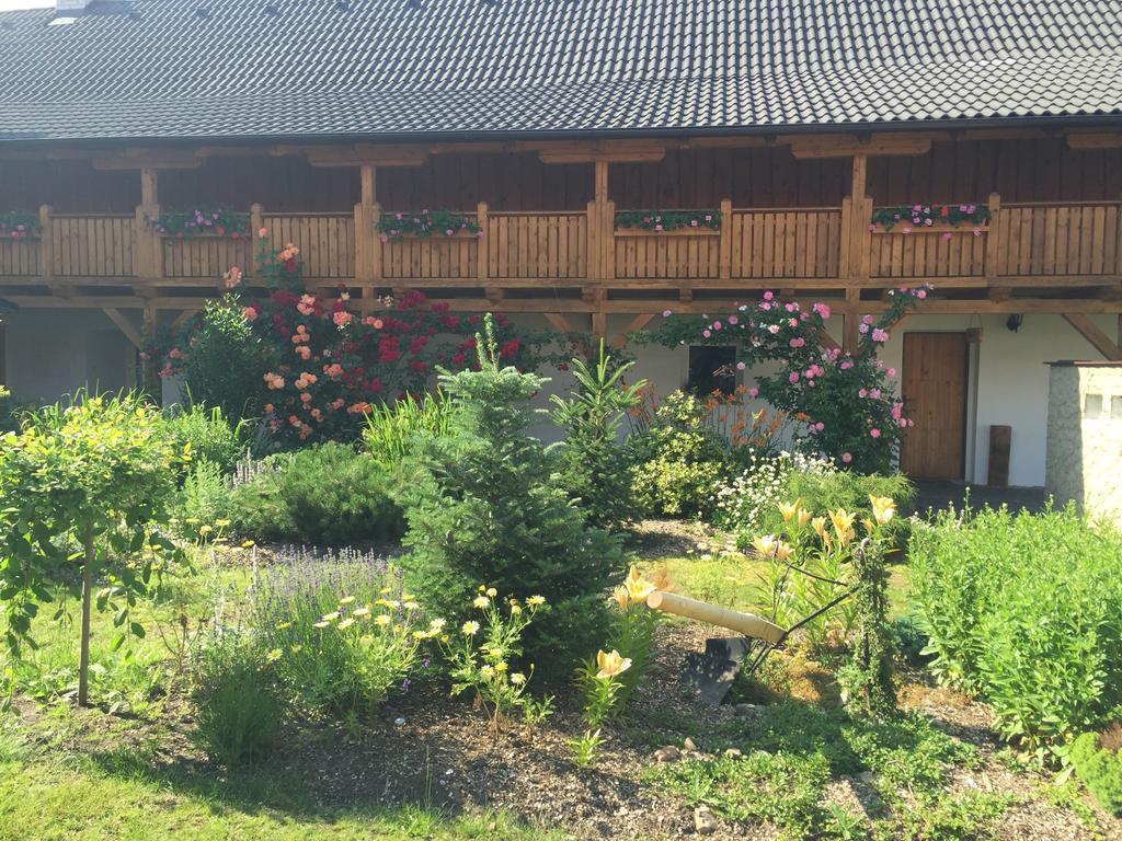 Hotel Statek 3 - Wellness & Spa Hluboká nad Vltavou Esterno foto