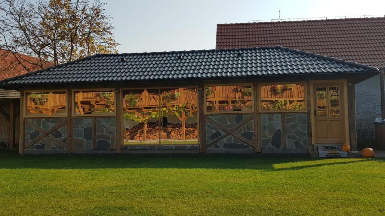 Hotel Statek 3 - Wellness & Spa Hluboká nad Vltavou Esterno foto
