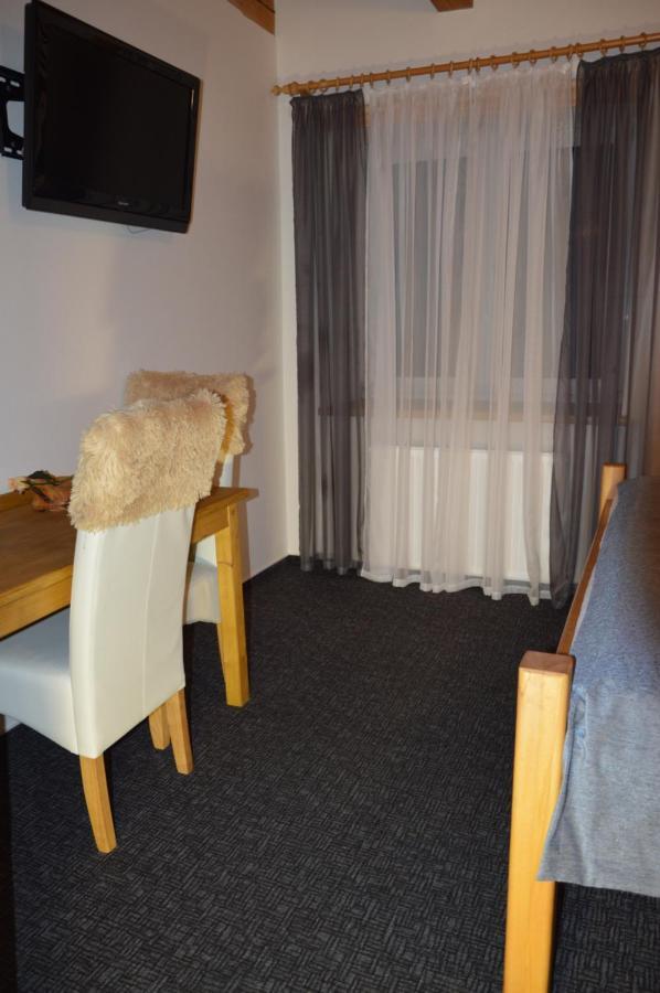 Hotel Statek 3 - Wellness & Spa Hluboká nad Vltavou Esterno foto