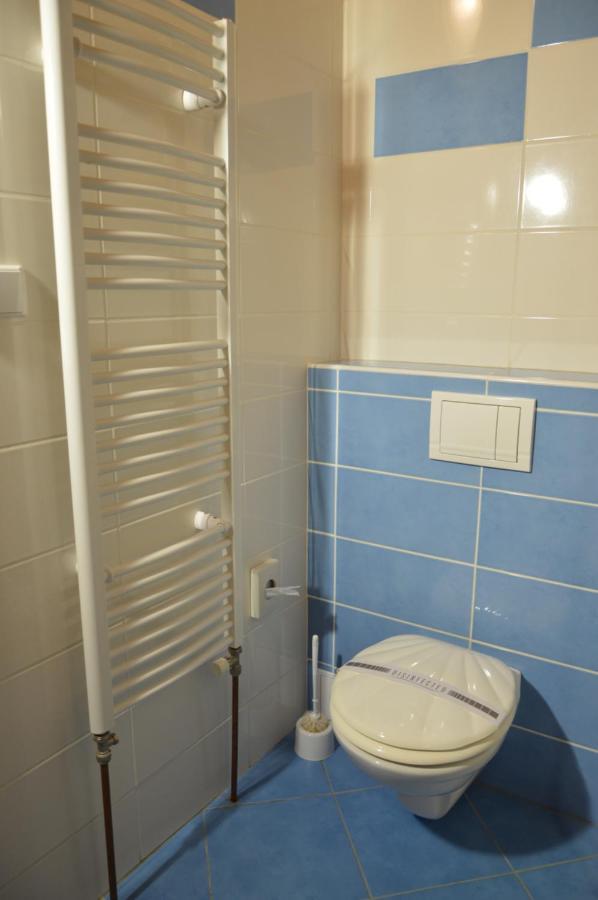 Hotel Statek 3 - Wellness & Spa Hluboká nad Vltavou Esterno foto