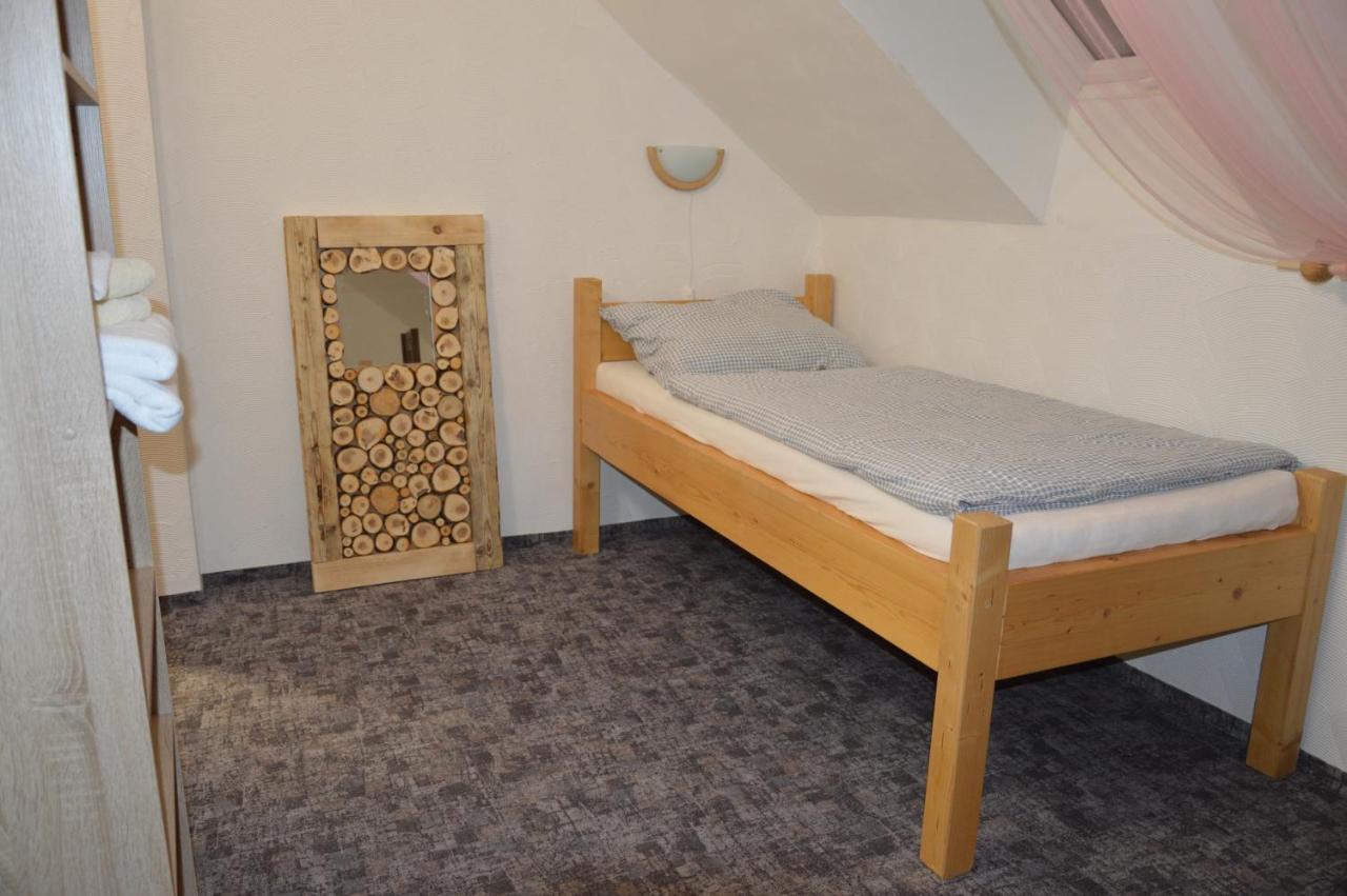 Hotel Statek 3 - Wellness & Spa Hluboká nad Vltavou Esterno foto