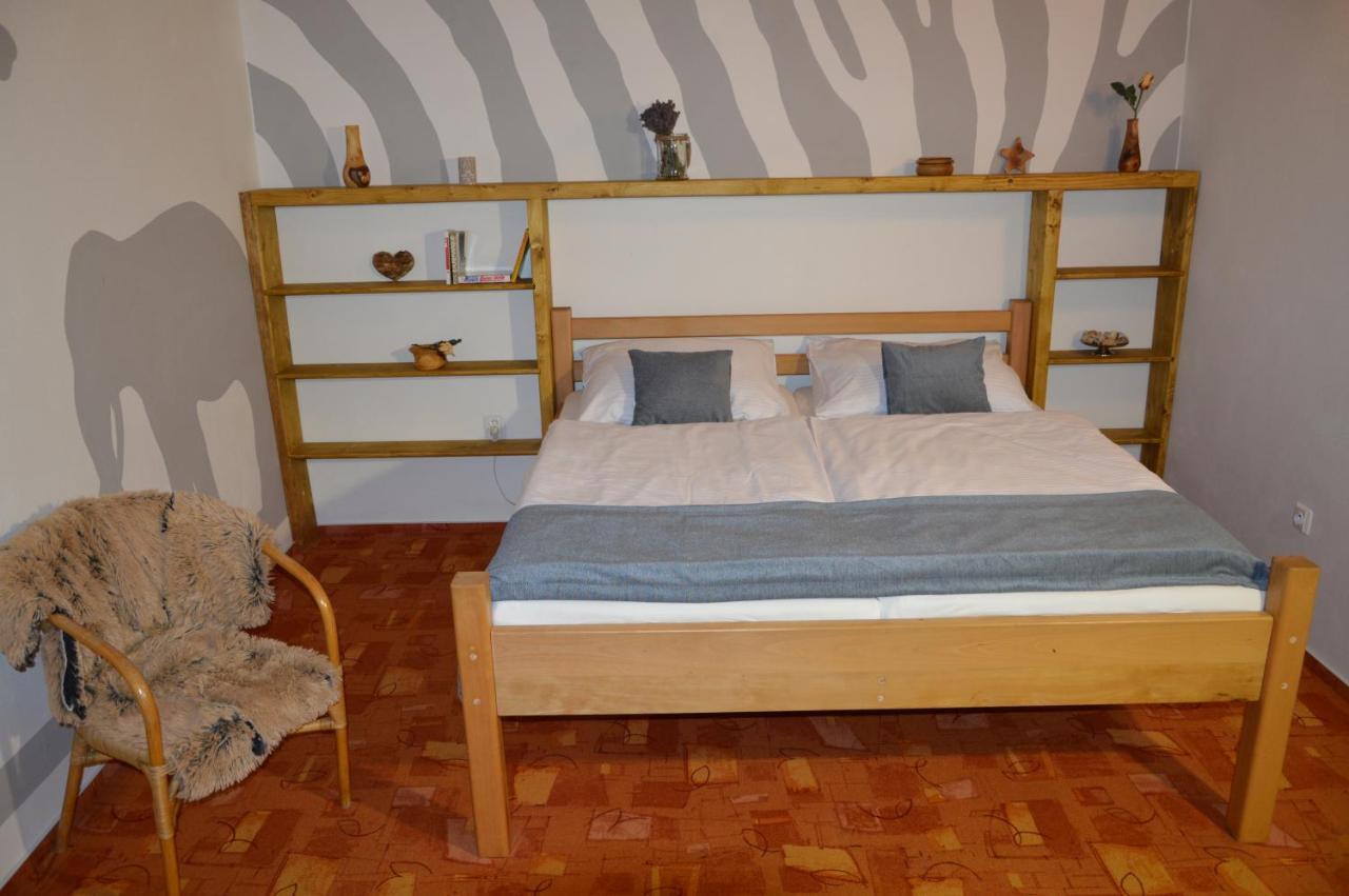 Hotel Statek 3 - Wellness & Spa Hluboká nad Vltavou Esterno foto