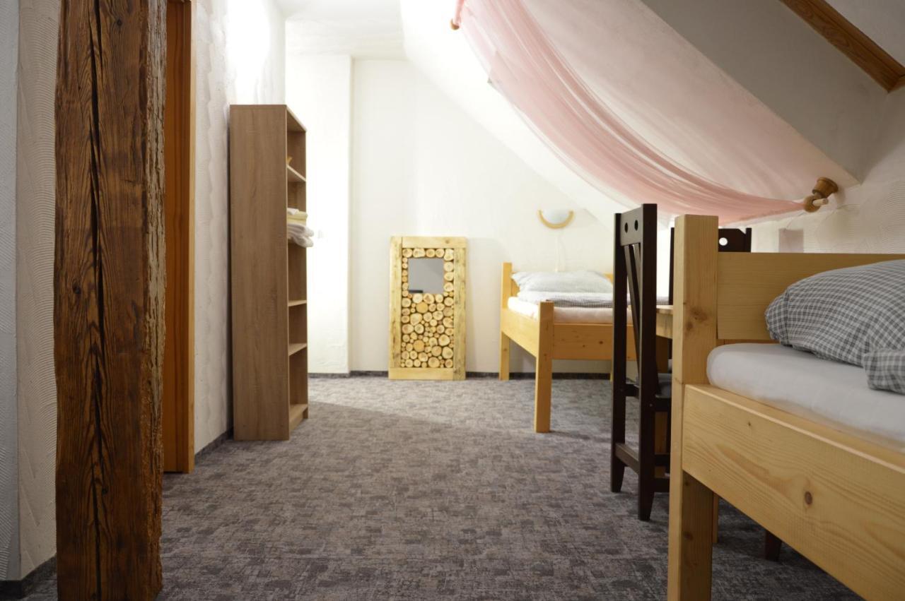 Hotel Statek 3 - Wellness & Spa Hluboká nad Vltavou Esterno foto