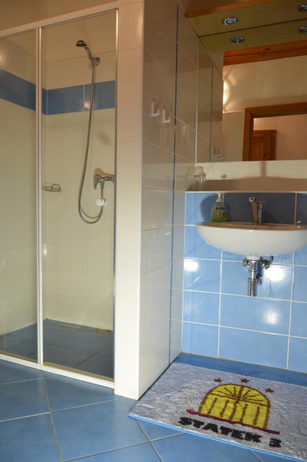 Hotel Statek 3 - Wellness & Spa Hluboká nad Vltavou Esterno foto